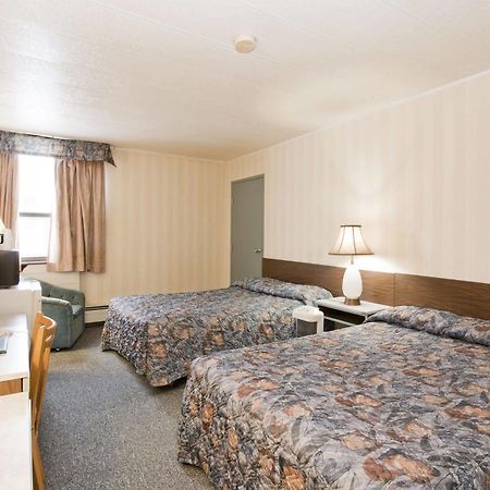 Springs Motor Inn Wainwright ภายนอก รูปภาพ