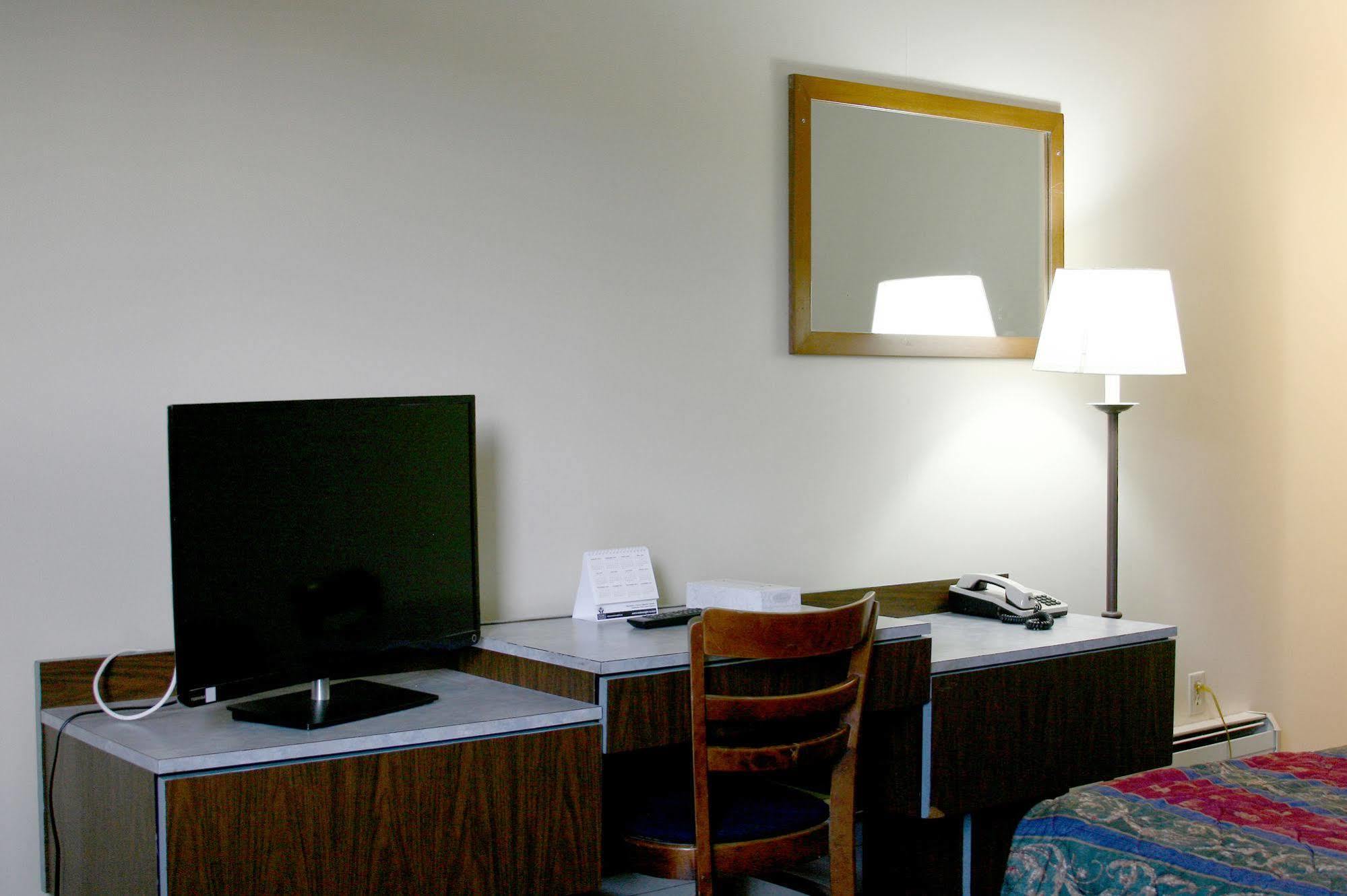 Springs Motor Inn Wainwright ภายนอก รูปภาพ