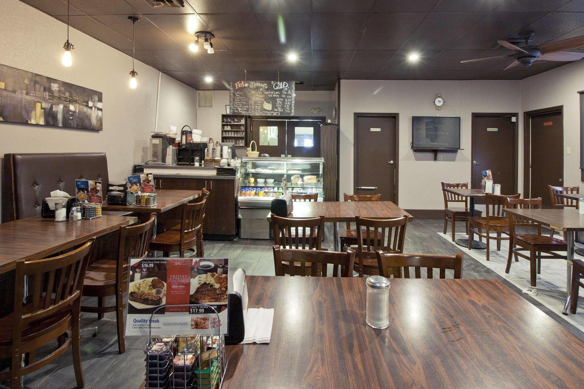 Springs Motor Inn Wainwright ภายนอก รูปภาพ